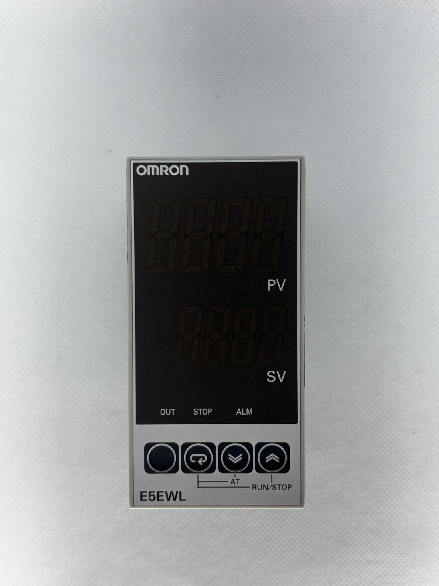 Temperature Controllers E5EWL-R1TC