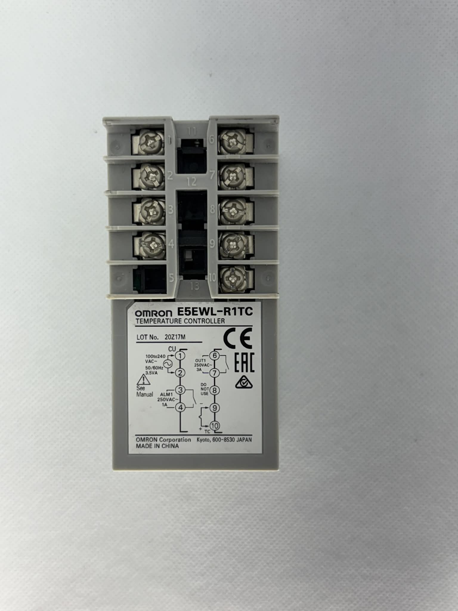 Temperature Controllers E5EWL-R1TC